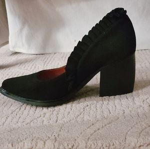 Jeffrey Campbell $175 Size 7 Mendes Black Suede Ruffle Triangular Heels - NWOB